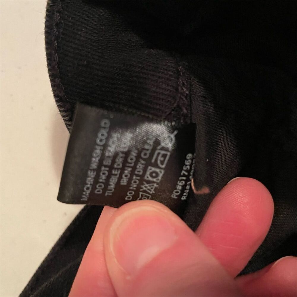 *3/$15 Fashion Nova women’s  Distressed Cargo Denim Shorts Black Size 20 - Picture 11 of 11